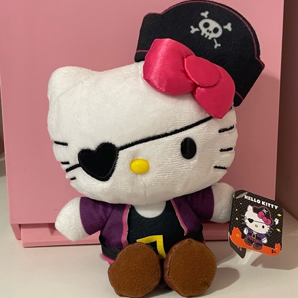 sanrio-toys-hello-kitty-pirate-22-halloween-poshmark